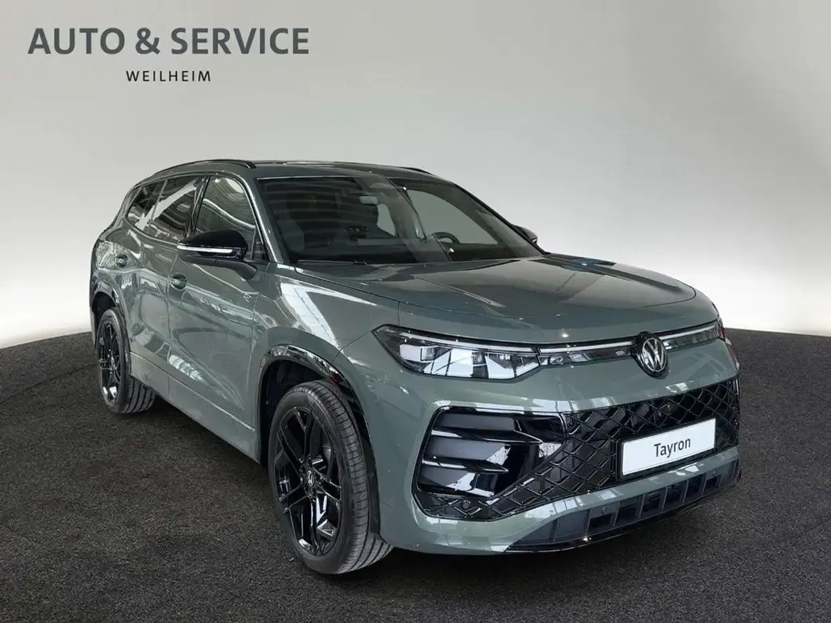 Neu VW Tayron R-line 193 PS (141 kW) 2026 Grün SUV