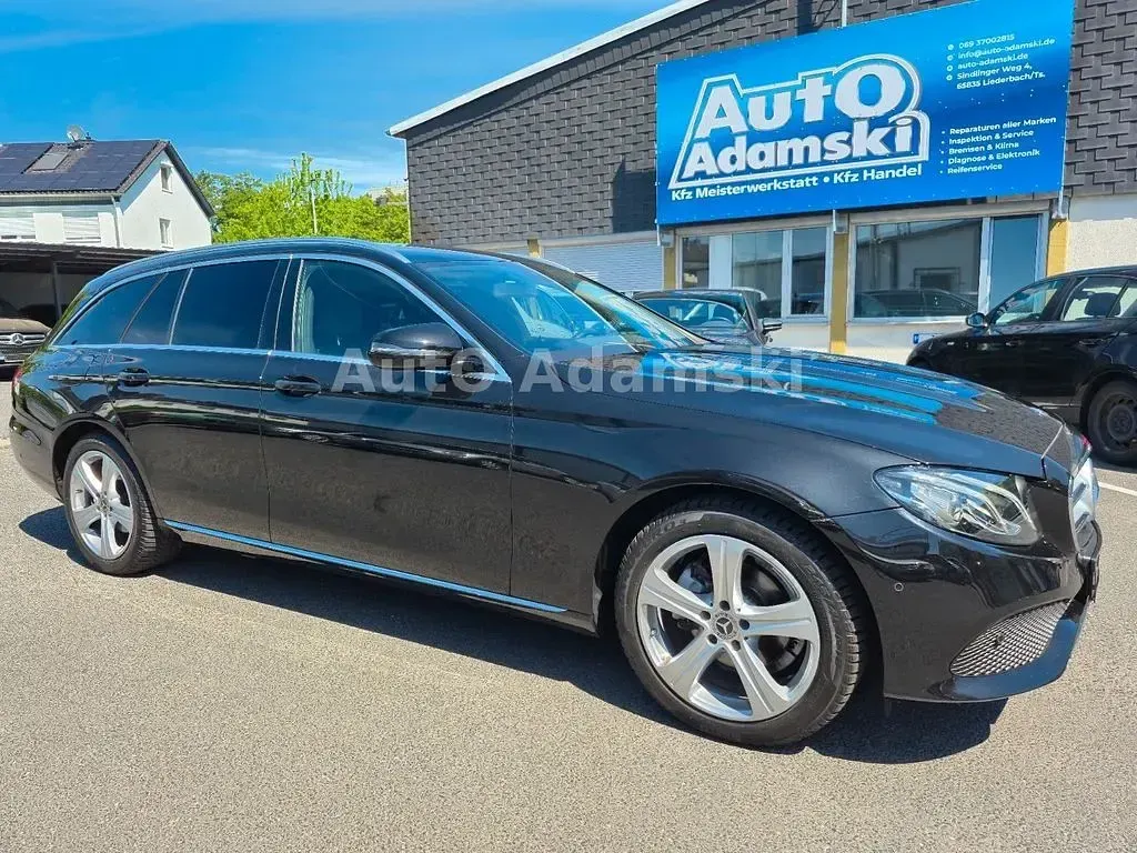 Usado Mercedes E200 Avantgarde 150 CV (110 kW) 2017 Negro Berlina