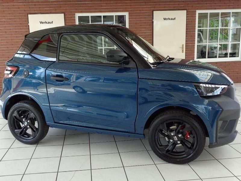 Odyseeyblaumetallic Neu 2025 Ligier JS50 Kleinwagen | 17.990 € (Fairer Preis) - Bild 1/4