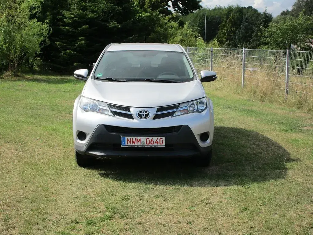 Gebraucht Toyota RAV4 150 PS (110 kW) 2014 Silber SUV