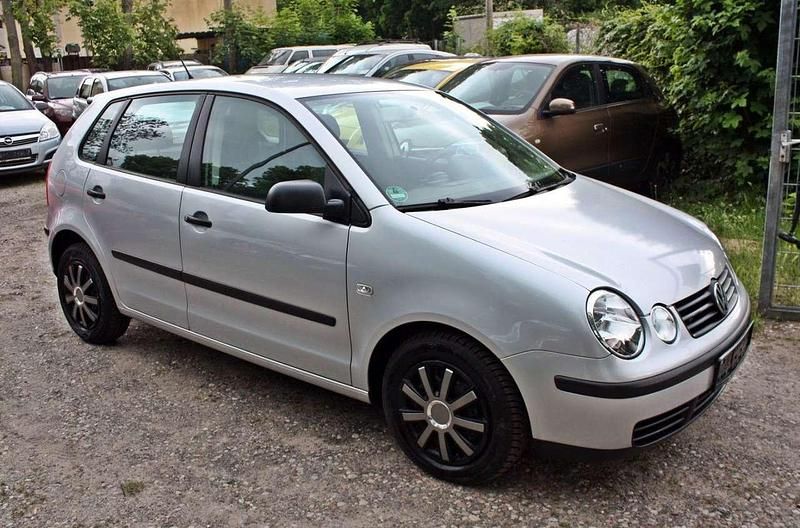 Silber Gebraucht 2003 VW Polo Basis Kleinwagen | 2.299 € (Fairer Preis) - Bild 1/4
