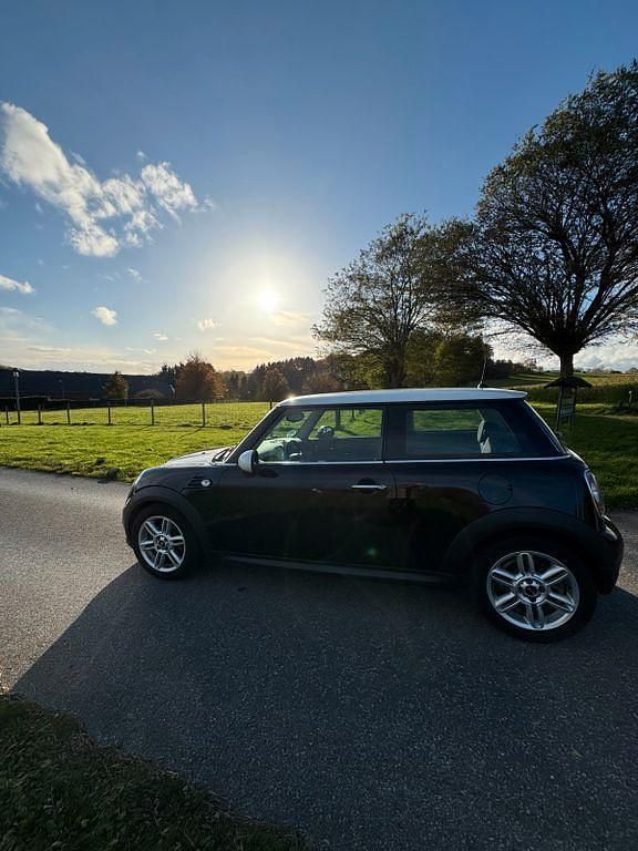 Gebraucht Mini Cooper 122 PS (89 kW) 2011 Schwarz Kleinwagen