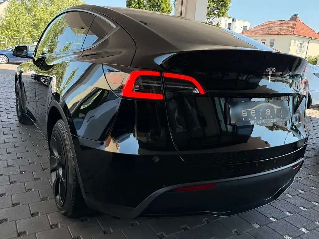 Gebraucht Tesla Model Y 378 kW (514 PS) 2023 Solid black SUV