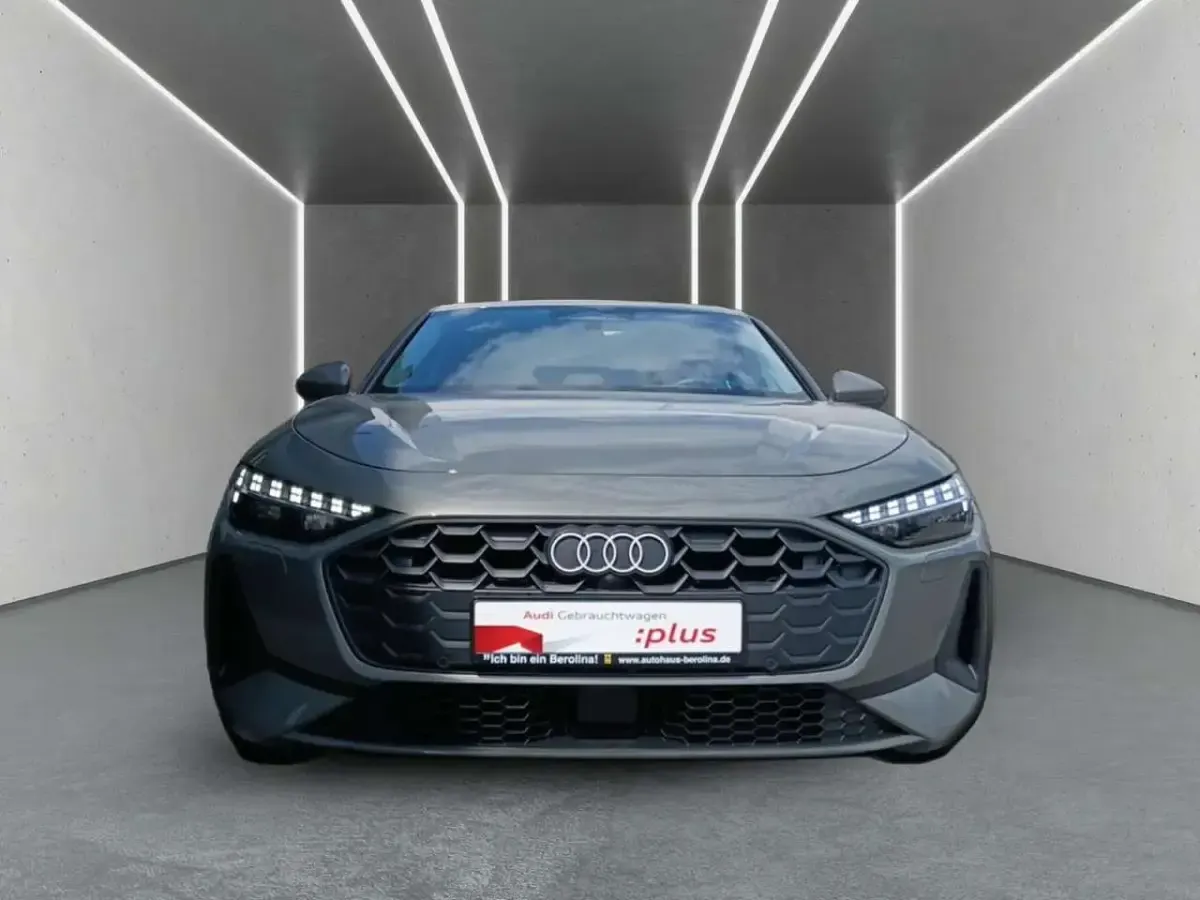 Gebraucht Audi A5 Sport 204 PS (150 kW) 2025 Chronosgrau metallic Kombi