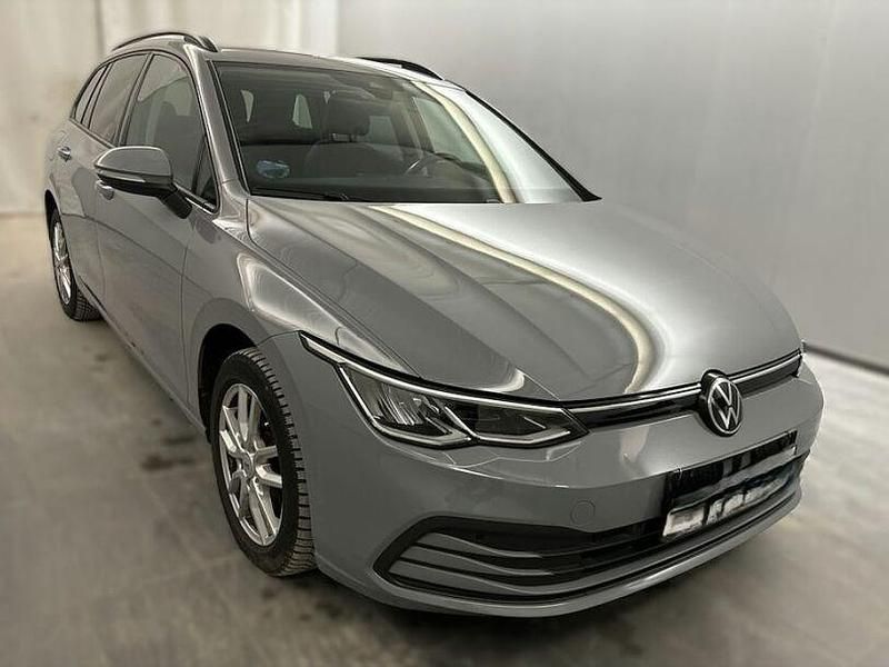 Gebraucht VW Golf VIII Life 116 PS (85 kW) 2022 Moonstone gray Kombi