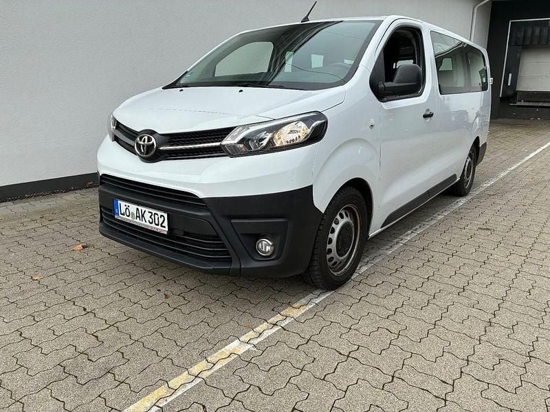 Gebraucht Toyota Proace 144 PS (105 kW) 2023 Weiß Van / Kleinbus