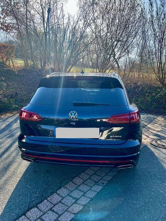 Gebraucht VW Touareg R 462 PS (339 kW) 2020 Blau SUV