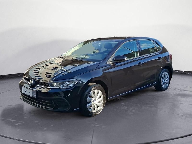Gebraucht VW Polo Life 80 PS (58 kW) 2025 Deep black perleffekt Limousine