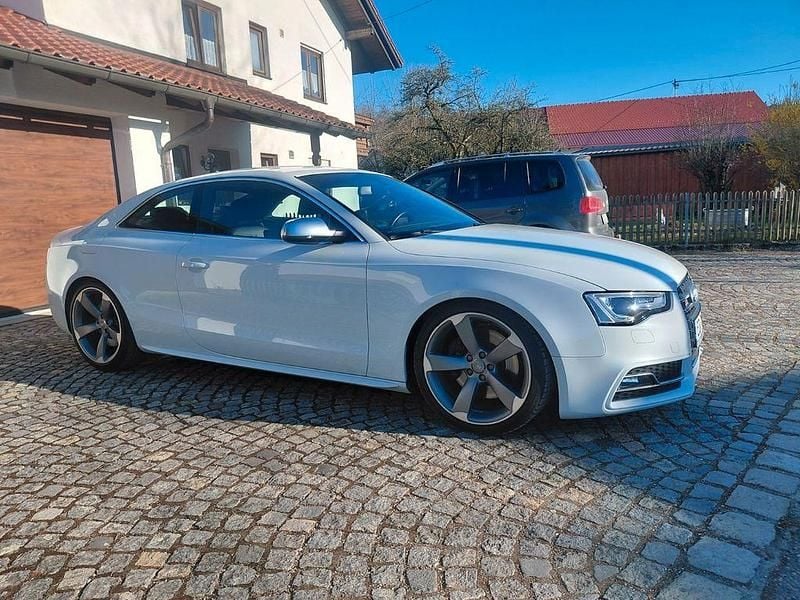 Gebraucht Audi S5 Ambiente 333 PS (244 kW) 2014 Weiß Coupé