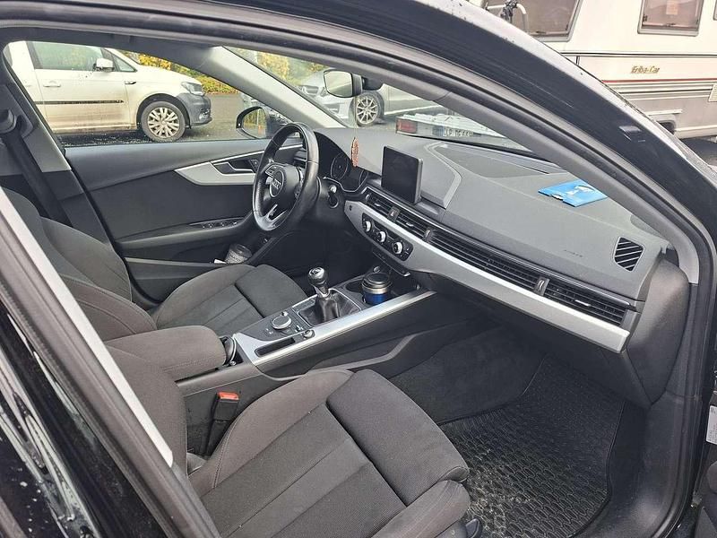 Gebraucht Audi A4 150 PS (110 kW) 2017 Schwarz Kombi