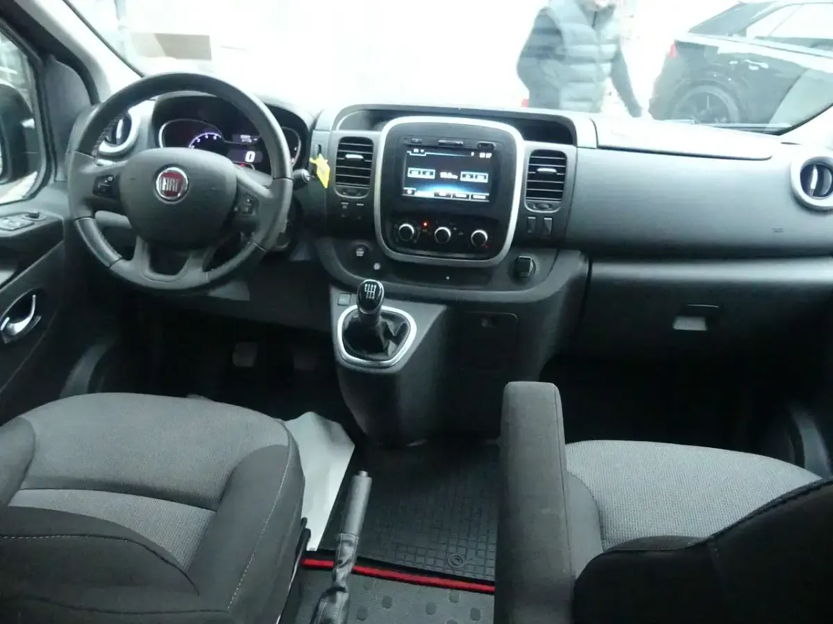 Gebraucht Fiat Talento Family 120 PS (88 kW) 2020 Schwarz Van / Kleinbus