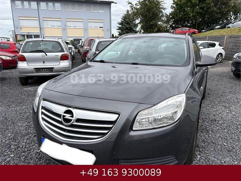 Grau Gebraucht 2009 Opel Insignia Edition Kombi | 1.950 € - Bild 1/4
