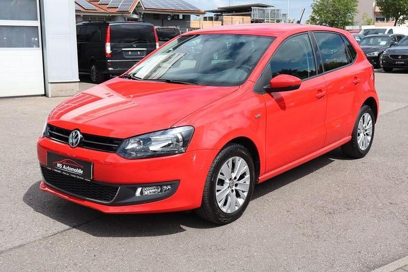 Rot Gebraucht 2013 VW Polo Life Limousine | 6.990 € (Guter Preis) - Bild 1/4