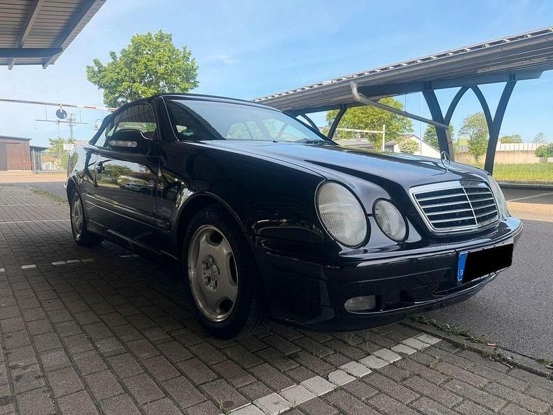 Gebraucht Mercedes CLK200 136 PS (100 kW) 1999 Schwarz Cabrio