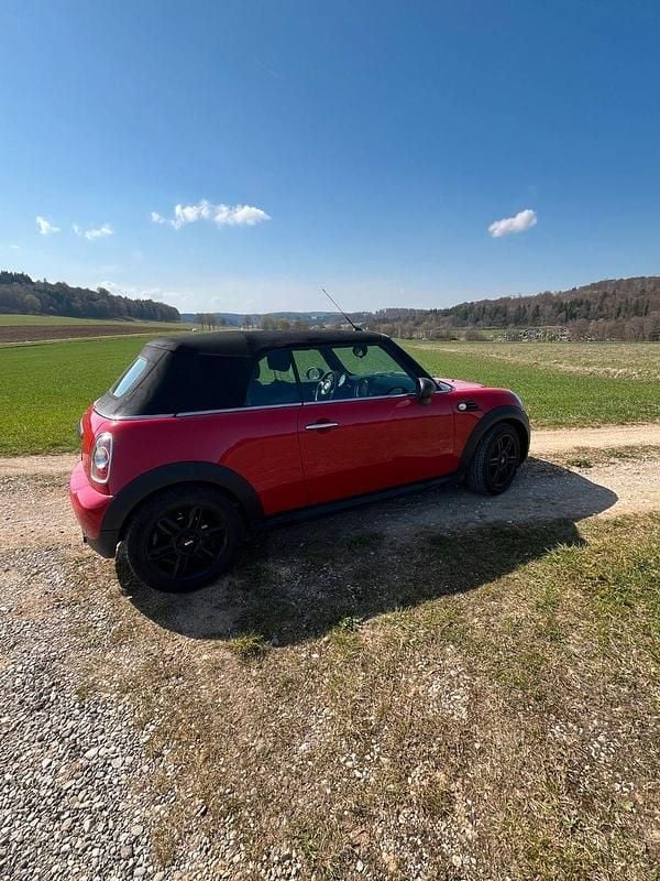 Second-hand Mini ONE 98 CP (72 kW) 2015 Roșu Hatchback