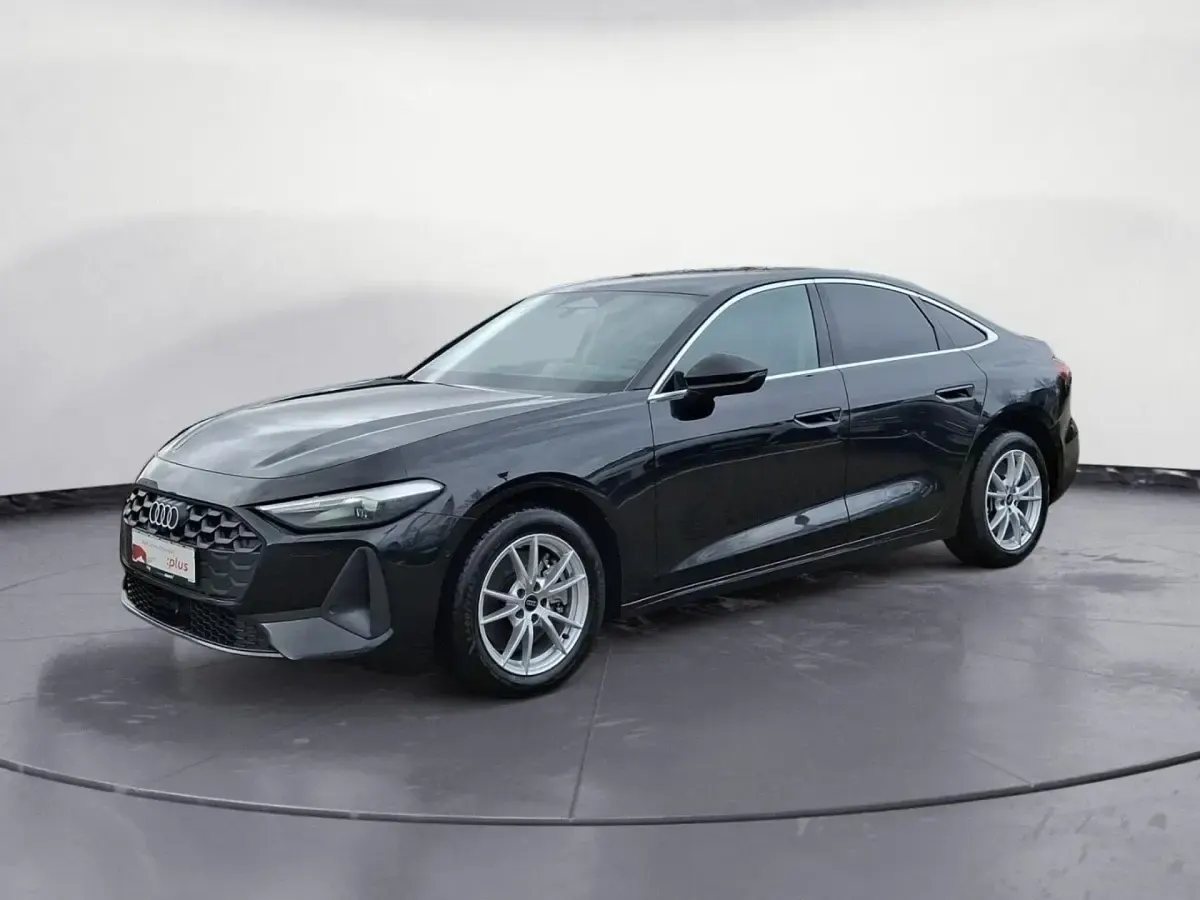 Gebraucht Audi A5 Ambiente 204 PS (150 kW) 2025 Schwarz Limousine