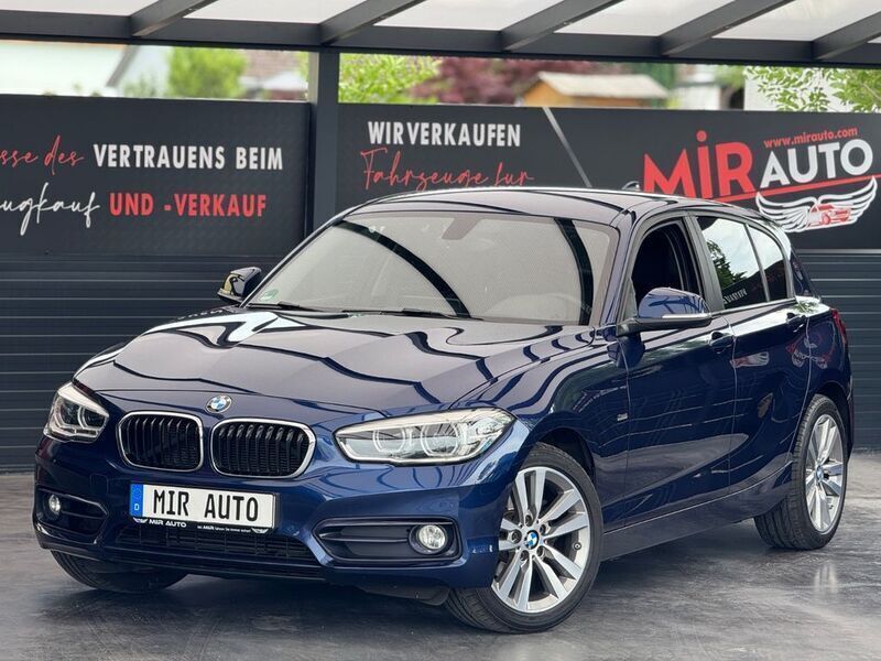 Blau Gebraucht 2017 BMW 118 Sport Line Kleinwagen | 18.900 € - Bild 1/4