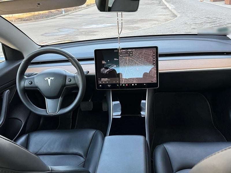 Gebraucht Tesla Model 3 Standard Range 208 kW (283 PS) 2021 Grau Limousine