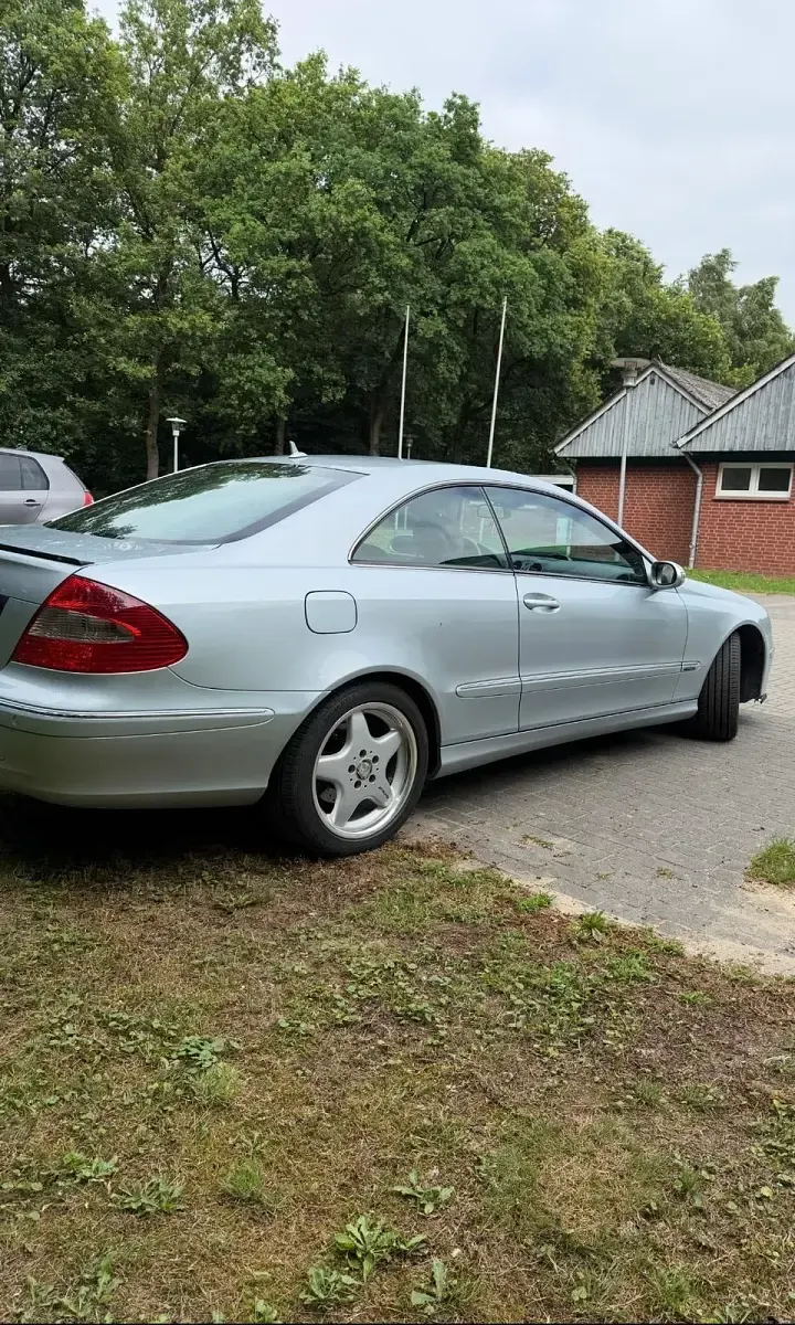 Gebraucht Mercedes CLK280 Avantgarde 231 PS (169 kW) 2008 Blau Coupé