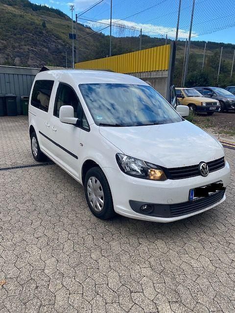 Weiß Gebraucht 2011 VW Caddy Trendline Van / Kleinbus | 4.250 € (Superpreis) - Bild 1/4