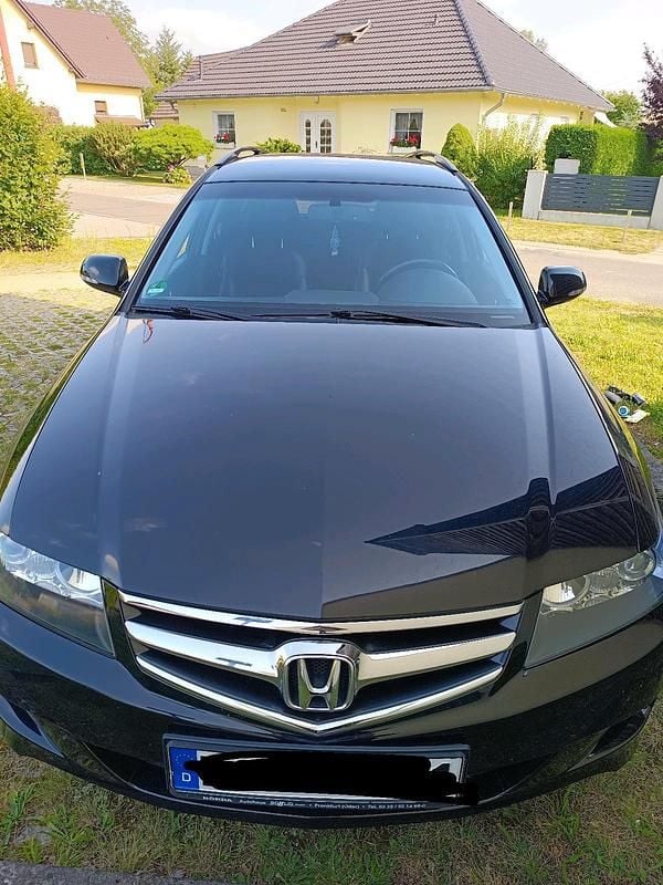 Schwarz Gebraucht 2025 Honda Accord Touring Kombi | 2.500 € - Bild 1/4