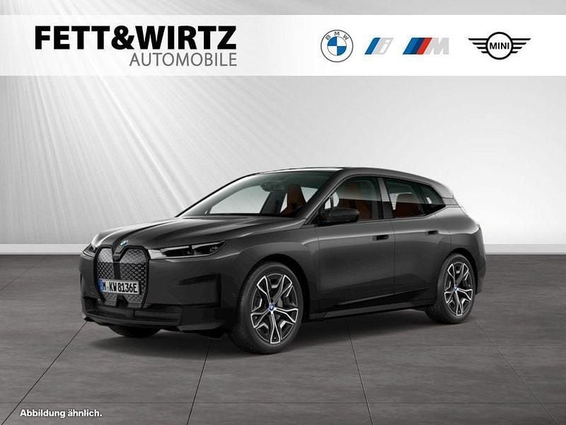 Sophistograu brillanteffekt metallic Gebraucht 2022 BMW iX SUV | 54.875 € (Guter Preis) - Bild 1/3