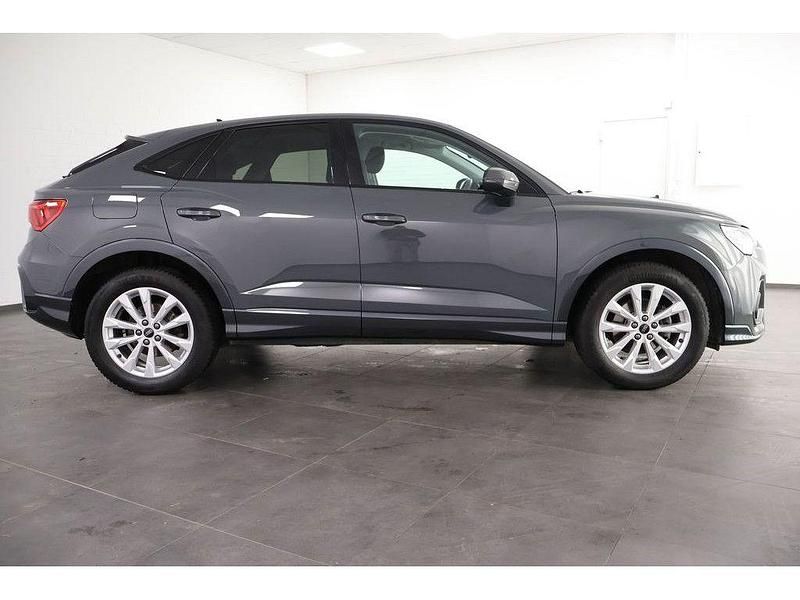 Gebraucht Audi Q3 Sportback Performance 150 PS (110 kW) 2024 Grau SUV