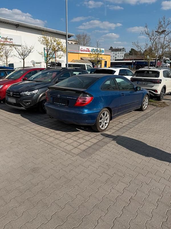 Usata Mercedes C230 197 CV (144 kW) 2001 Blu Coupé