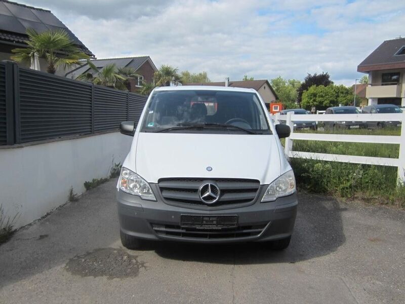 Gebraucht Mercedes Vito 163 PS (119 kW) 2013 Weiß Van