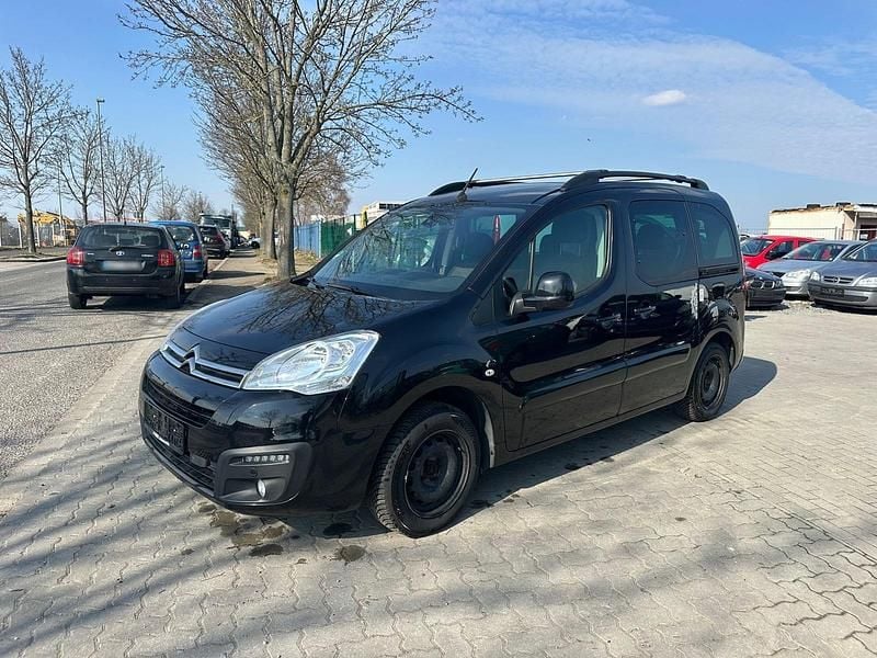 Gebraucht Citroën Berlingo 110 PS (80 kW) 2017 Schwarz Van / Kleinbus