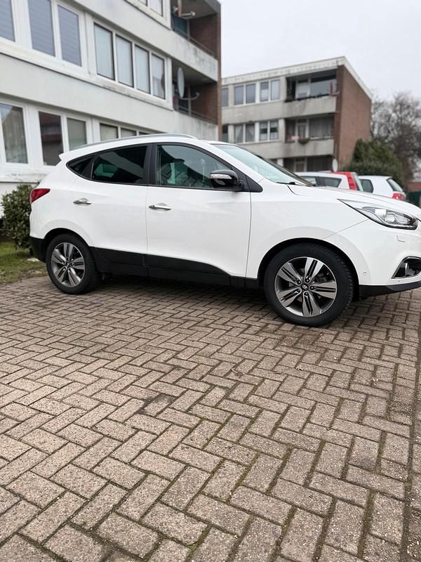 Gebraucht Hyundai ix35 185 PS (136 kW) 2014 Weiß SUV