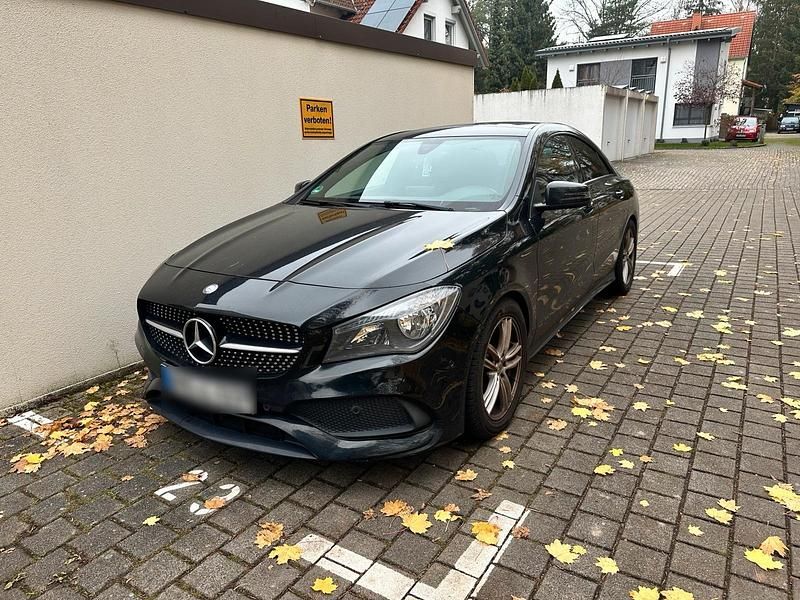 Schwarz Gebraucht 2016 Mercedes CLA200 AMG line Limousine | 15.999 € (Superpreis) - Bild 1/4