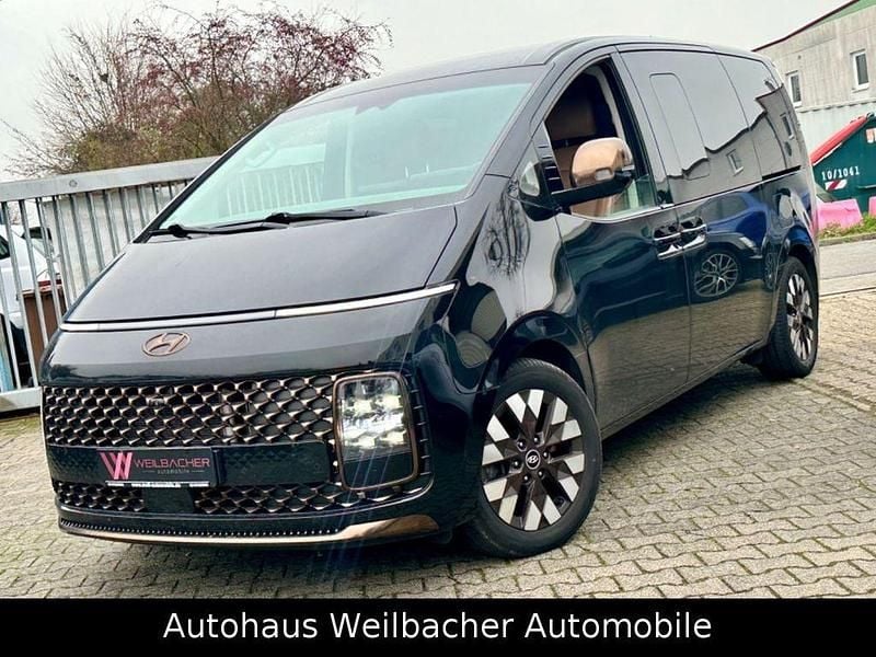 Gebraucht Hyundai Staria Signature 177 PS (130 kW) 2022 Schwarz Van / Kleinbus