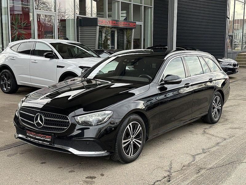 Gebraucht Mercedes E200 160 PS (117 kW) 2021 Schwarz Limousine