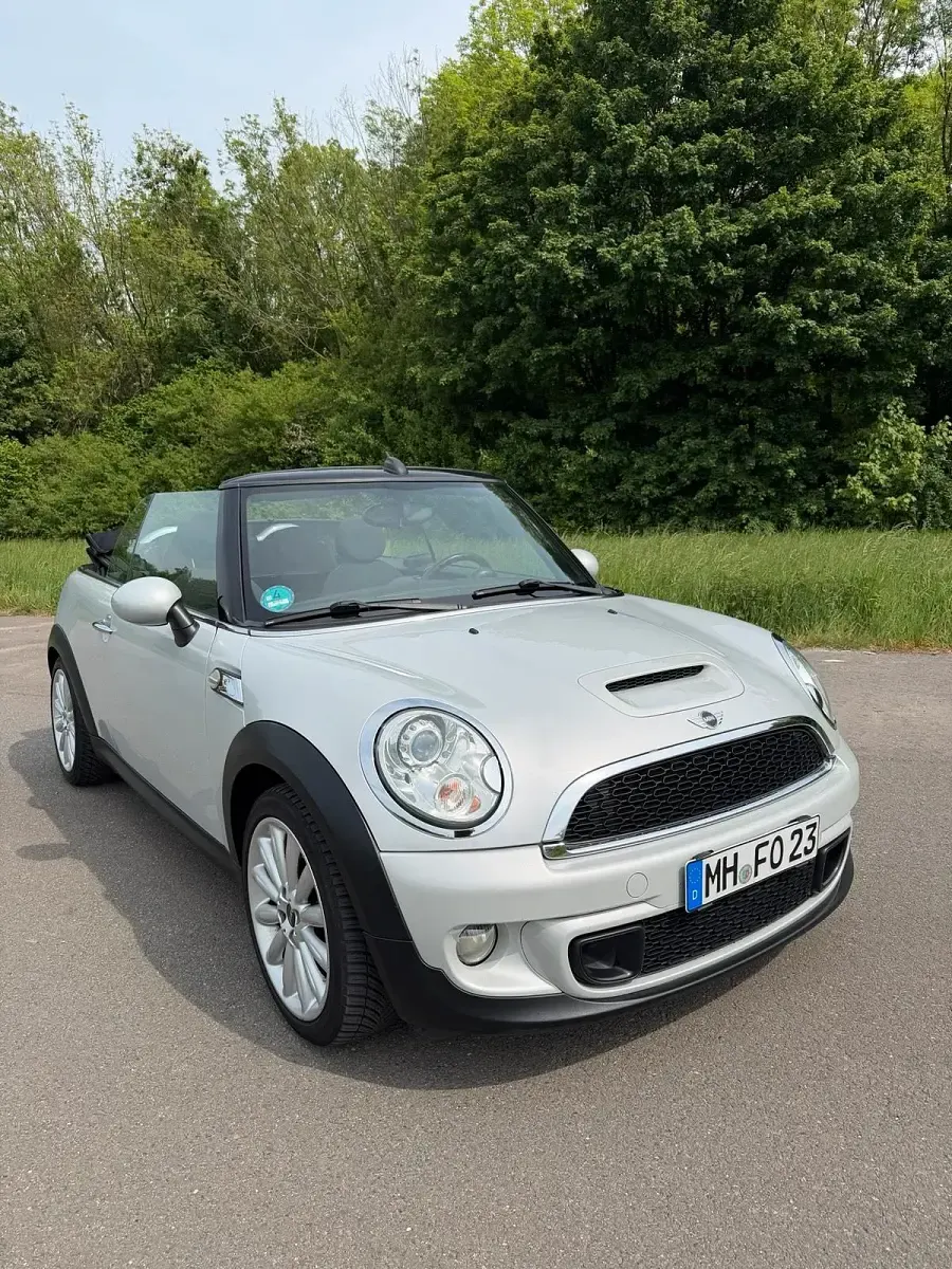 Gebraucht Mini Cooper SD Cabriolet 143 PS (105 kW) 2012 Silber Cabrio