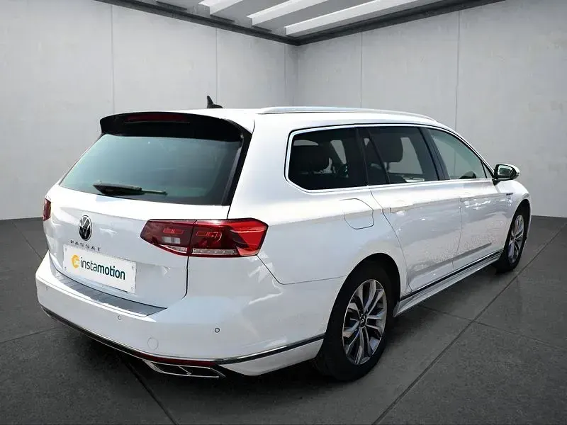 Gebraucht VW Passat 200 PS (147 kW) 2021 Weiß Kombi