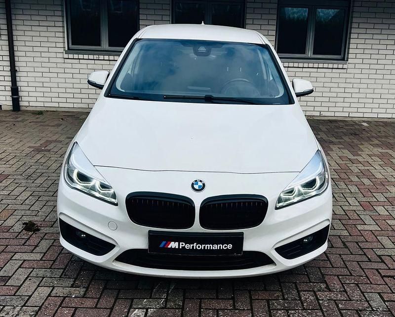 Gebraucht BMW 216 Active Tourer Advantage 102 PS (75 kW) 2016 Weiß Van / Kleinbus