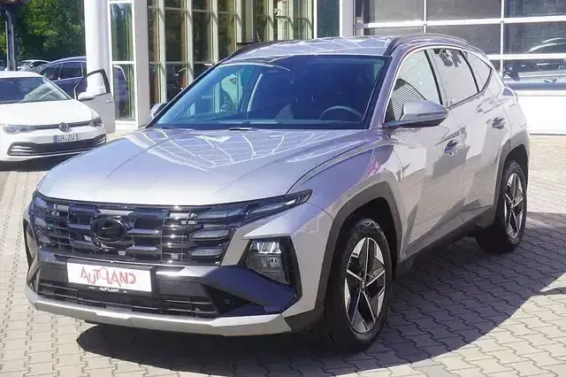 Neu Hyundai Tucson 150 PS (110 kW) 2026 Silber SUV