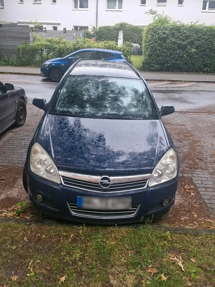 Gebraucht Opel Astra 101 PS (74 kW) 2007 Blau Kombi