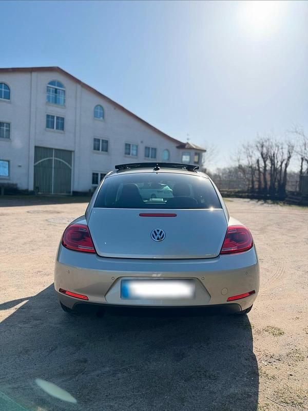 Gebraucht VW Beetle 105 PS (77 kW) 2015 Beige Kleinwagen