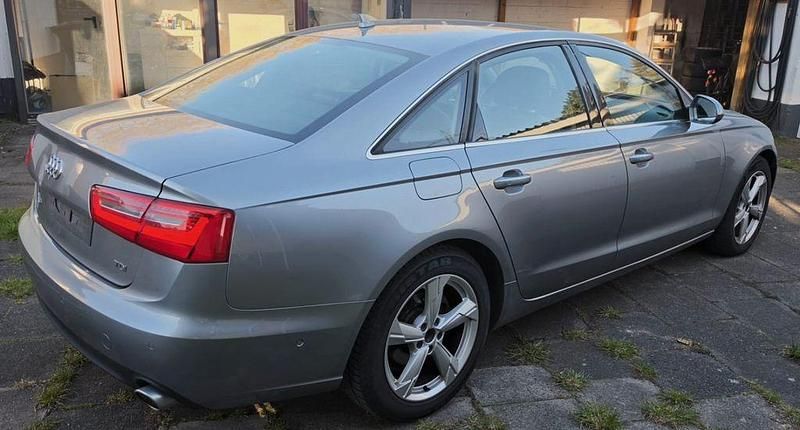 Gebraucht Audi A6 Sport 204 PS (150 kW) 2014 Grau Limousine