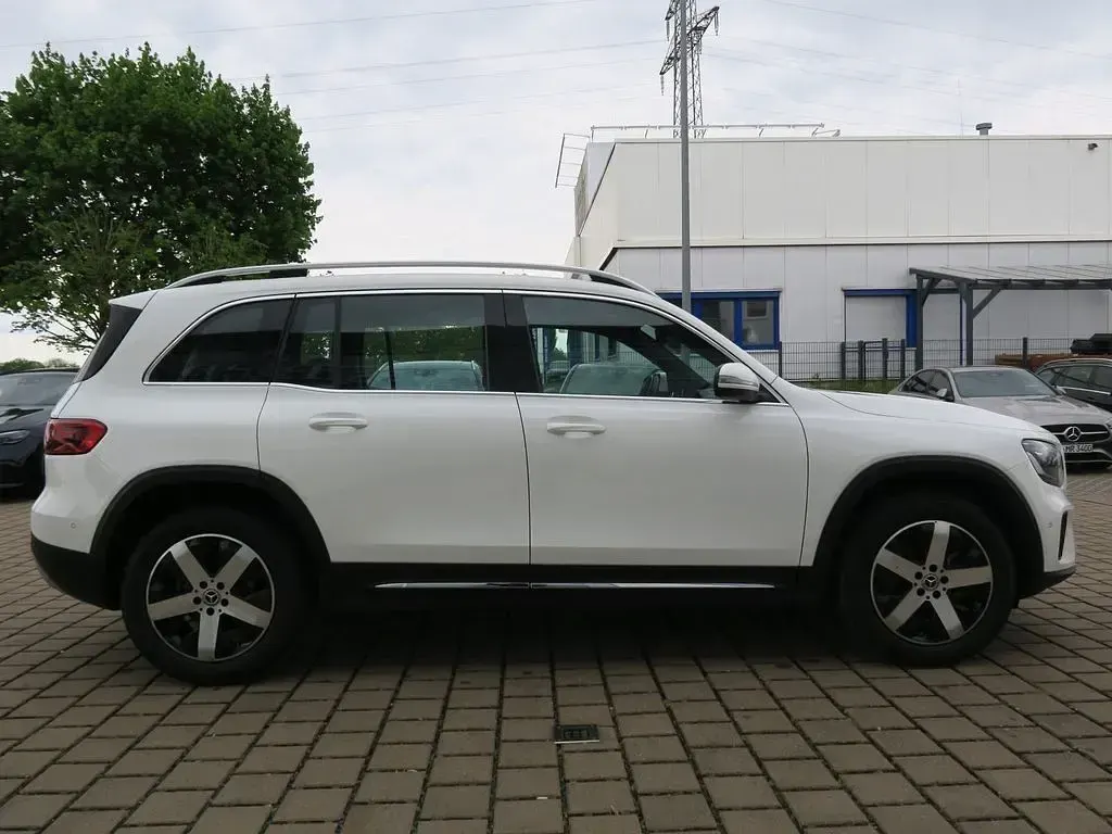 Gebraucht Mercedes GLB200 Advanced 150 PS (110 kW) 2025 Weiß SUV