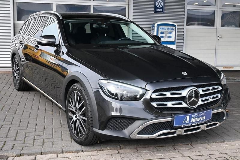 Gebraucht Mercedes E220 All-Terrain 194 PS (142 kW) 2022 Grau Kombi