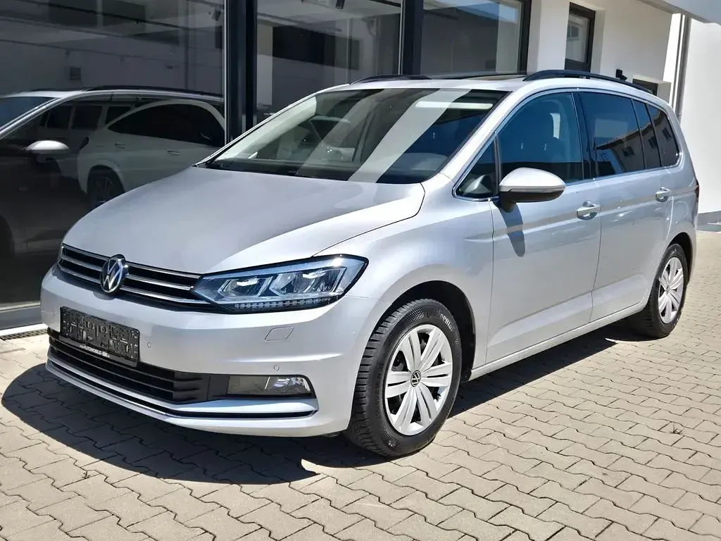 Gebraucht VW Touran Highline 150 PS (110 kW) 2021 Silber Van / Kleinbus
