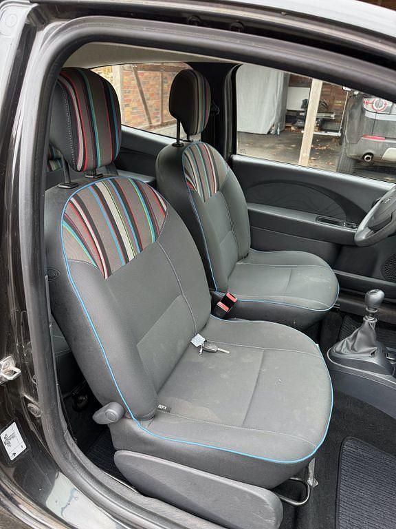 Gebraucht Renault Twingo Initiale Paris 75 PS (55 kW) 2013 Schwarz Kleinwagen