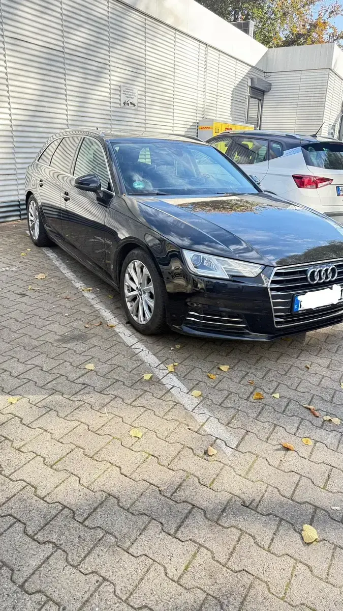 Usata Audi A4 150 CV (110 kW) 2017 Nero Station wagon