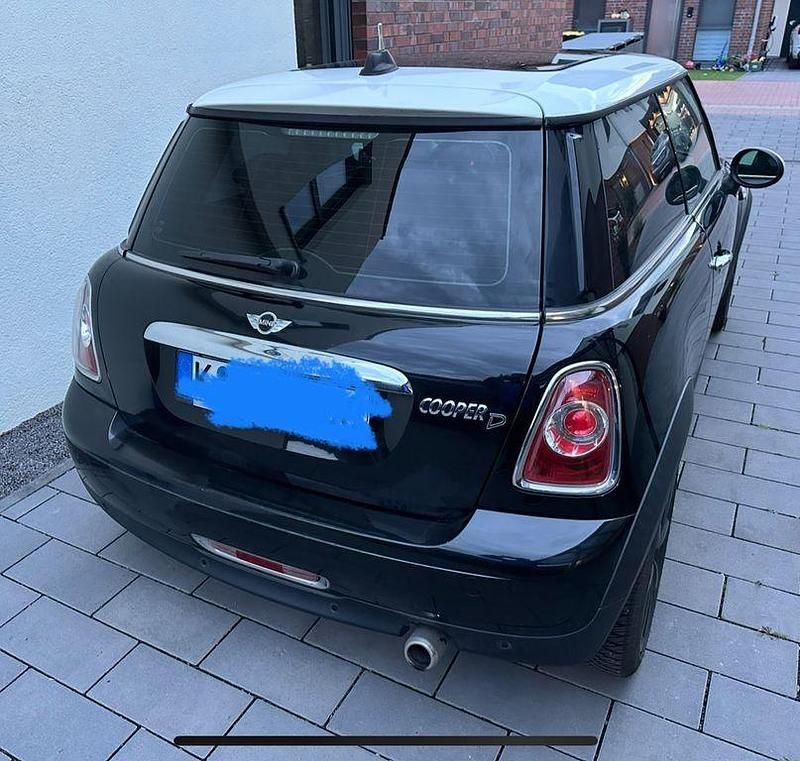 Usata Mini Cooper D 112 CV (82 kW) 2012 Nero Utilitaria