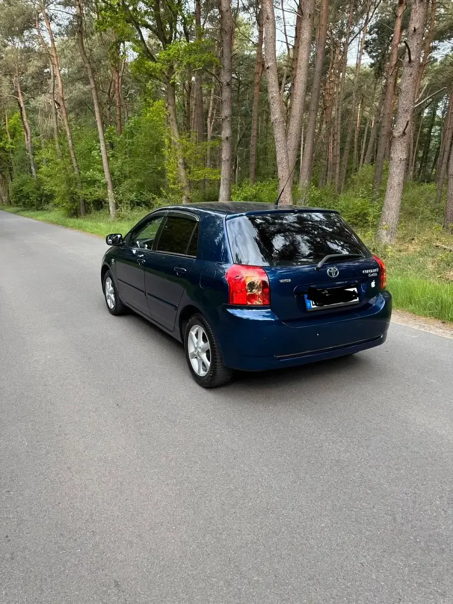 Gebraucht Toyota Corolla 116 PS (85 kW) 2006 Blau Kleinwagen