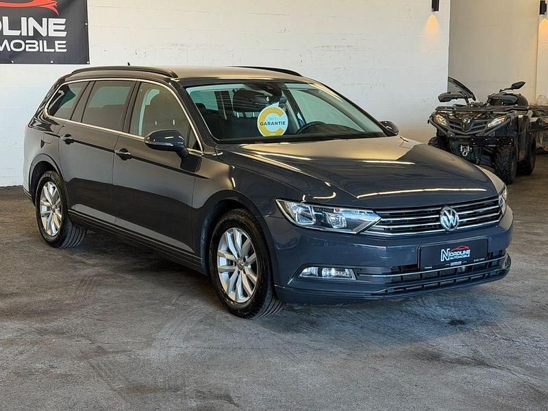 Gebraucht VW Passat Comfortline 150 PS (110 kW) 2018 Grau Limousine