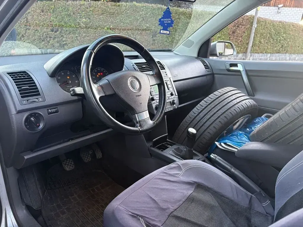 Gebraucht VW Polo Comfortline 105 PS (77 kW) 2006 Grau Kleinwagen